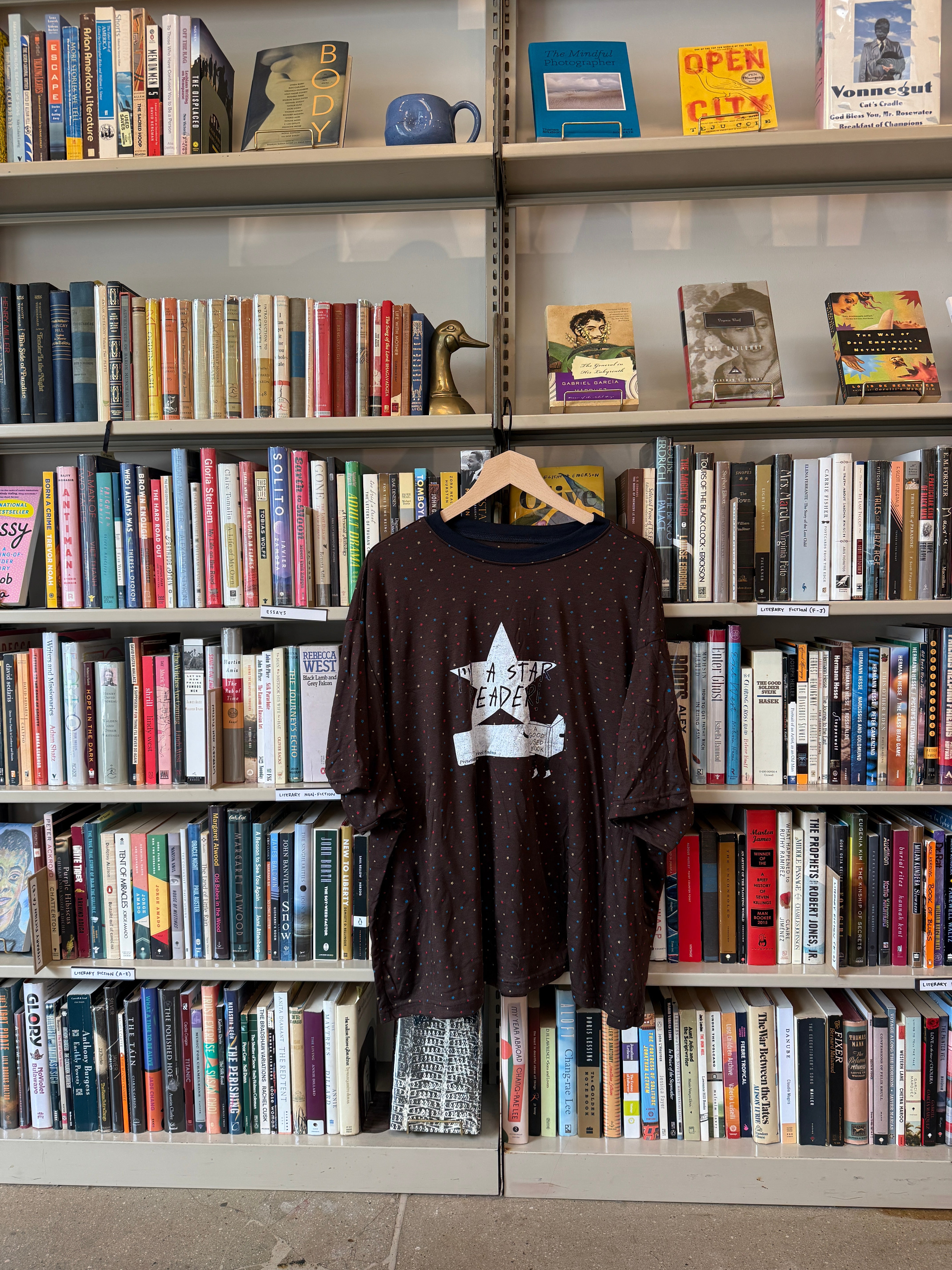 Street Grandma x AGUB Star Reader Tee (Round 4, Chocolate Star) by – A ...