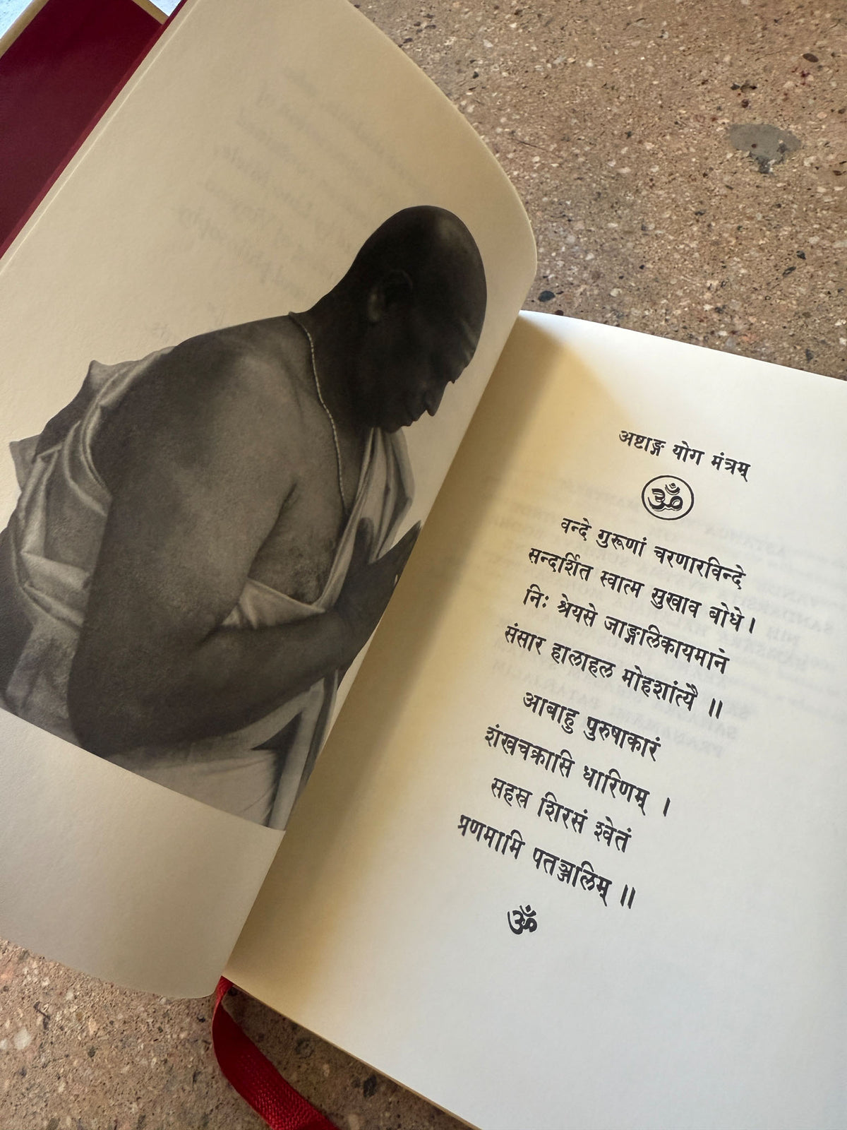 Astanga Yoga by Lino Miele