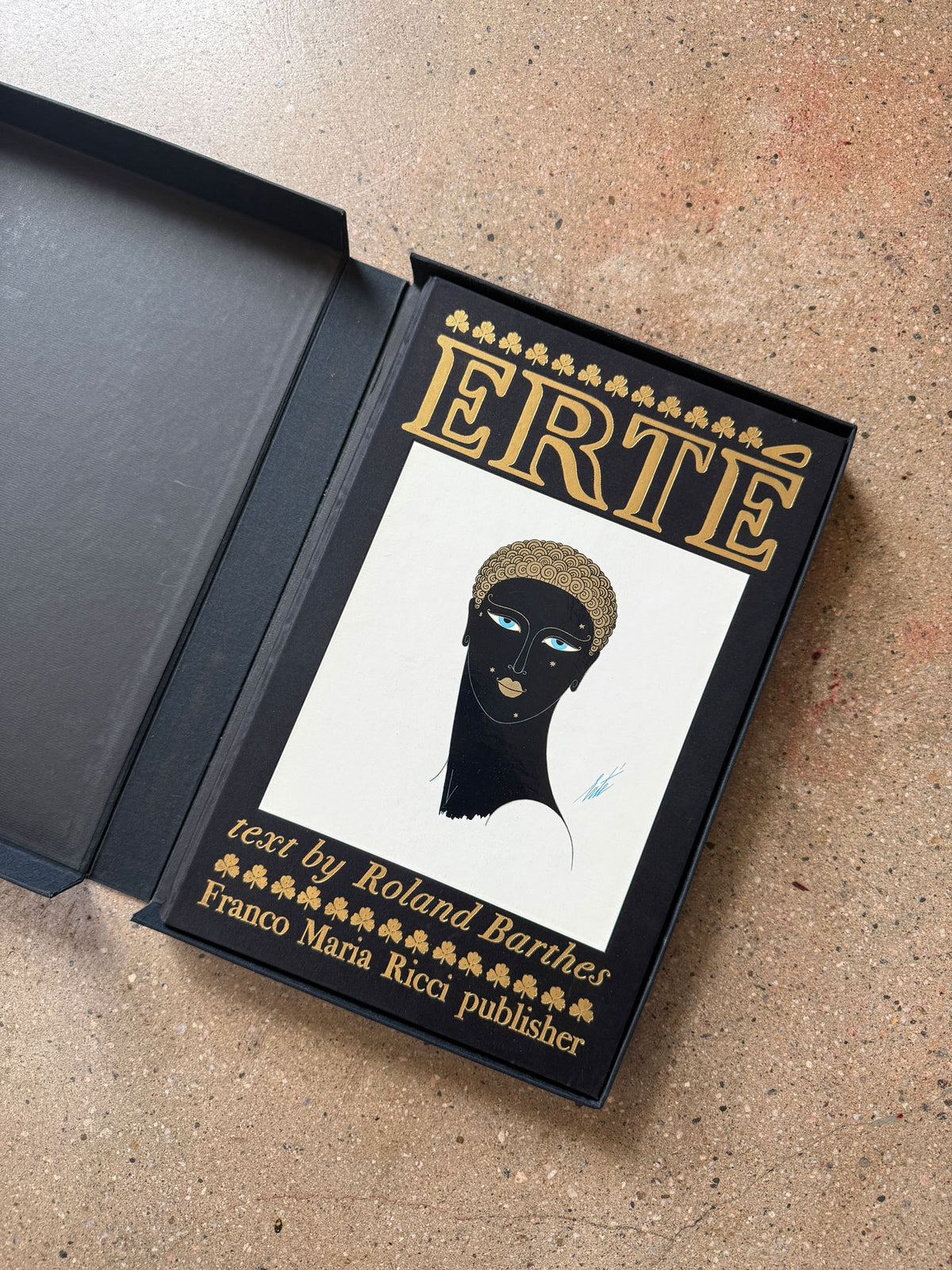 Erte by Roland Barthes