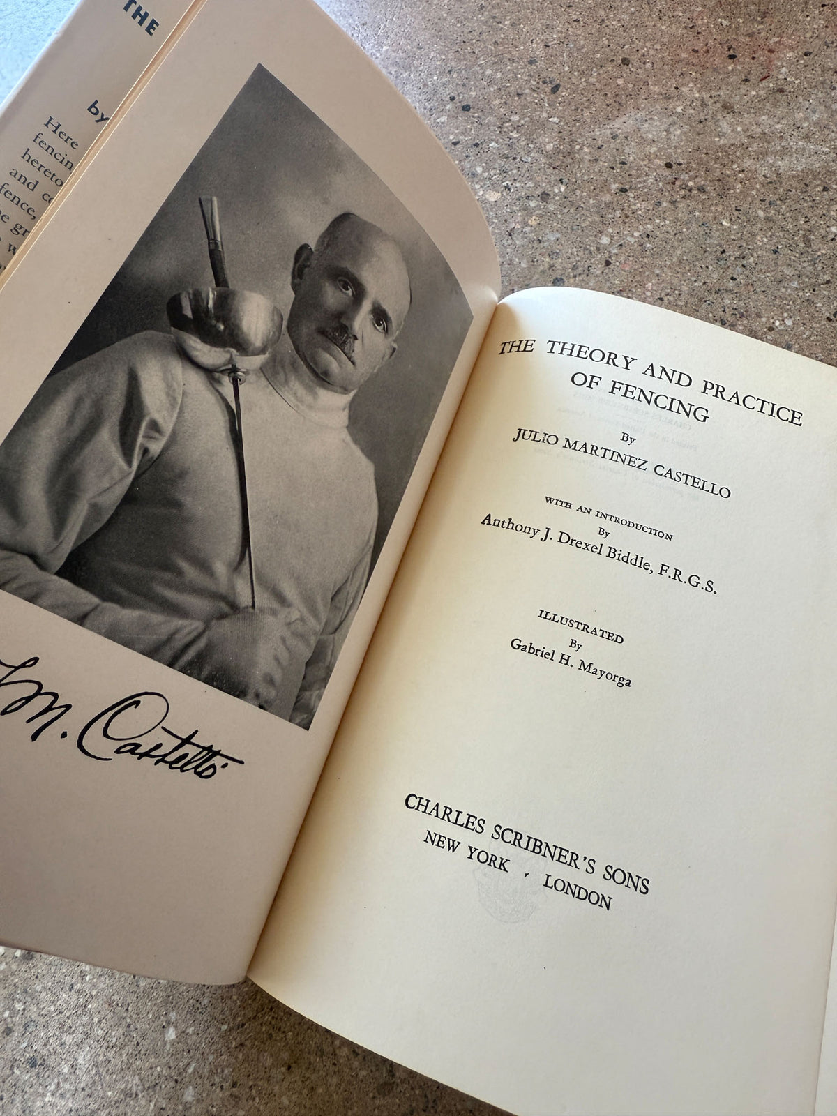 The Theory and Practice of Fencing by Julio Martinez Castello